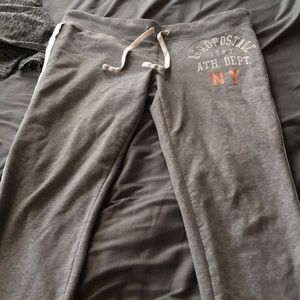 Gray leggings straight leg